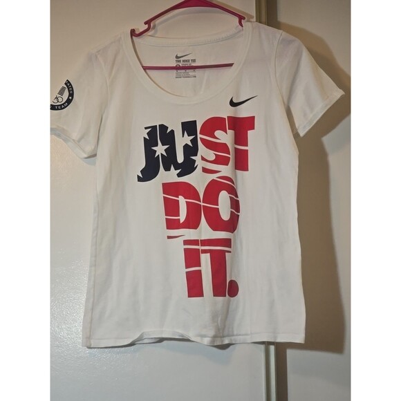 Nike USA Olympics Just Do It Women's Shirt Medium The Nike Tee AMERICA Red Blue - Picture 1 of 5
